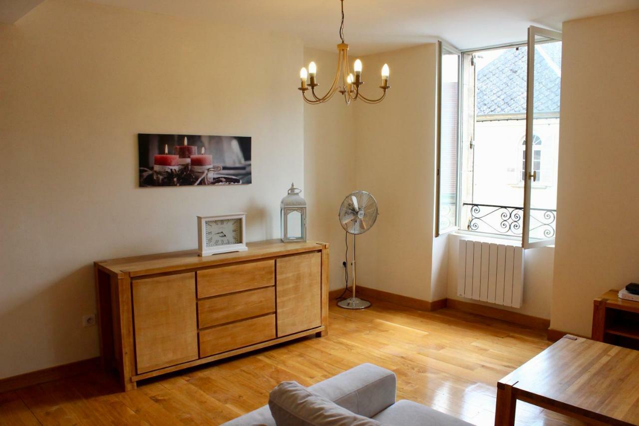Un Joli Pied A Terre Apartment Montignac-Lascaux Exterior photo