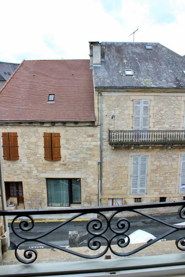 Un Joli Pied A Terre Apartment Montignac-Lascaux Exterior photo